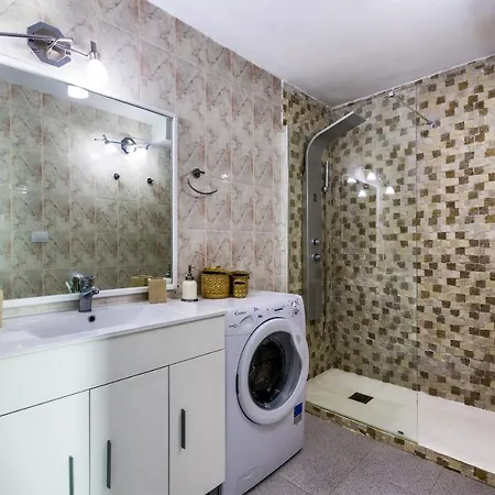 Apartman Gin Gin *